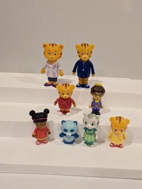 PBS Daniel Tiger's Neighborhood Deluxe Figure Set